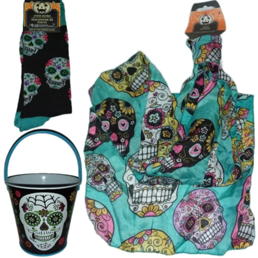Skull Scarf, Pail & Sock Set